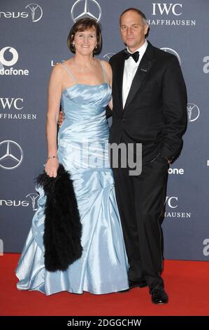 Sir Steve Redgrave et sa femme arrivent aux Laureus Sports Awards 2012, Westminster Central Hall, Londres. Banque D'Images