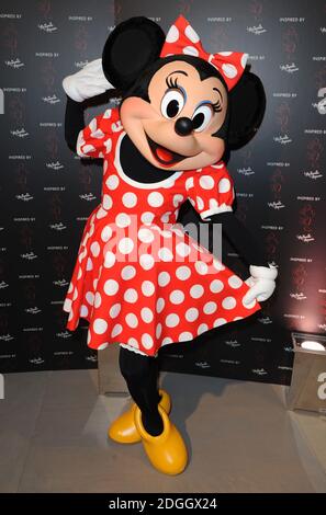 Minnie Mouse au lancement de la collection inspirée par Minnie Mouse, où les designers ont créé un certain nombre de « Minnie must Haves » pour former la collection pour Disney. Les dessins doivent être vendus à des fins caritatives par vente aux enchères. Partie de la semaine de la mode de Londres SS13, Londres. Banque D'Images