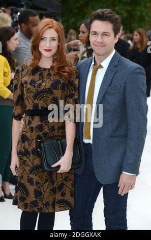 Rosalie Craig et Julian Ovenden au Burberry Prorsum Catwalk Show, Hyde Park. Partie de la semaine de la mode de Londres SS13, Londres. Banque D'Images