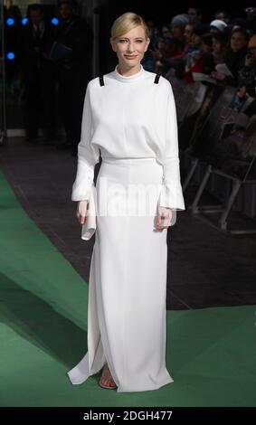 Cate Blanchett arrive au Hobbit, un voyage inattendu Premiere, Odeon Cinema, Leicester Square, Londres. Banque D'Images