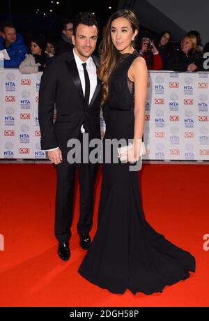 Peter Andre et sa petite amie Emily MacDonagh arrivent aux National Television Awards 2013, à l'O2 Arena, Greenwich, Londres. Banque D'Images