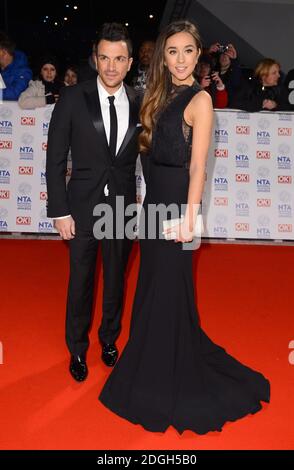 Peter Andre et sa petite amie Emily MacDonagh arrivent aux National Television Awards 2013, à l'O2 Arena, Greenwich, Londres. Banque D'Images