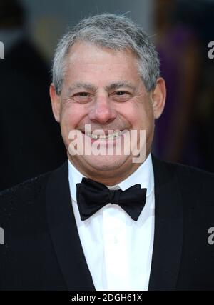 Cameron Mackintosh arrive à l'EE British Academy film Awards 2013, The Royal Opera House, Londres. Banque D'Images