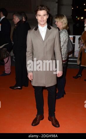 Oliver Cheshire arrivant au David Bowie est exposition vue privée. Tenue au Victoria and Albert Museum, Londres. Banque D'Images