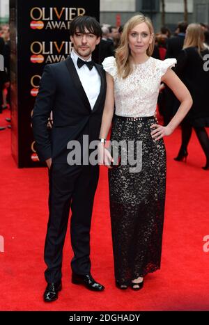 Blake Ritson et Hattie Morahan arrivent aux Olivier Awards 2013, Royal Opera House, Covent Garden, Londres. Banque D'Images