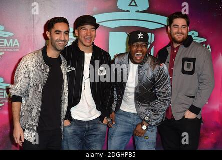 (De gauche à droite) Amir Amor, Piers Agget, DJ Locksmith et Kesi Dryden de Rudimental arrivant pour les MTV Europe Music Awards 2013 au Ziggo Dome Amsterdam, pays-Bas. Banque D'Images