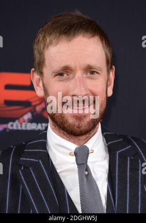 Bradley Wiggins arrive à la BBC Sports Personality of the Year 2013, Leeds First Direct Arena, Leeds. Banque D'Images