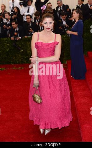 Stephanie Seymour arrivée à l'Institut de costume avantage met Gala célébration de l'ouverture de l'exposition Charles James, au-delà de la mode et du nouveau Centre de costume Anna Wintour. Metropolitan Museum of Art, New York. Banque D'Images