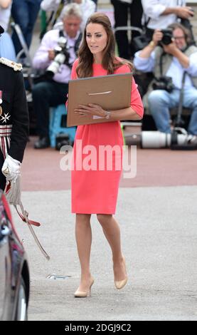 La duchesse de Cambridge en visite à la Bienheureuse école du Sacrement pour voir les progrès de M-PACT plus un projet scolaire visant à traiter la toxicomanie dans les familles, que son Altesse Royale a lancé avec John Bishop à Manchester en 2013, Islington, Londres. Banque D'Images