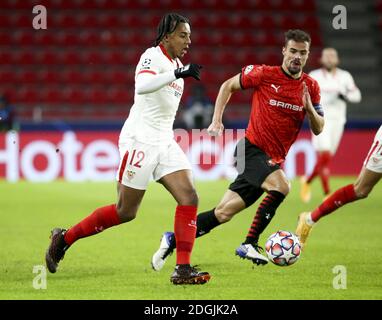 Jules Kounde du FC Sevilla, Damien Da Silva du Stade Rennais pendant la Ligue des champions de l'UEFA, match de football du Groupe E entre St / LM Banque D'Images