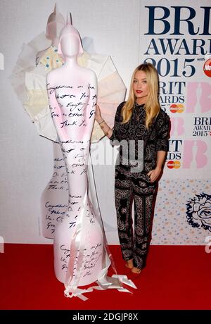 Laura Whitmore participe au lancement des nominations BRIT Awards 2015 qui a eu lieu à ITV London Studios, South Bank, Londres **USAGE ÉDITORIAL EXCLUSIF, STRICTEMENT AUCUNE MARCHANDISE** Banque D'Images