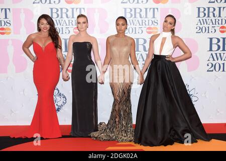 Jesy Nelson, Perrie Edwards, Leigh-Anne Pinnock et Jade Thirlwall of Little Mix participant aux Brit Awards 2015 avec MasterCard à l'O2 Arena, Londres Banque D'Images