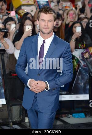 Chris Hemsworth (Thor) assistant à Marvel Avengers: The Age of Ultron European film Premiere au vue Cinema à Westfield, Londres Banque D'Images