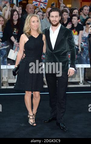 Aaron Taylor-Johnson (Pietro Maximoff/ Quicksilver) et sa femme Sam Taylor-Johnson assistent à la première du film européen de l'âge d'Ultron, organisée au cinéma vue à Westfield, Londres Banque D'Images