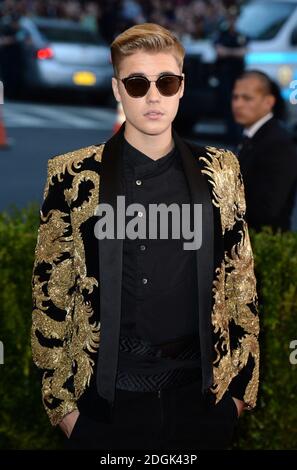 Justin Bieber participant au Metropolitan Museum of Art met Gala, à New York, États-Unis. (Crédit obligatoire : Doug Peters/EMPICS Entertainment) Banque D'Images