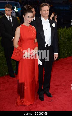 Olivia et Colin Firth assistent au Metropolitan Museum of Art met Gala, à New York, aux États-Unis. (Crédit obligatoire : Doug Peters/EMPICS Entertainment) Banque D'Images