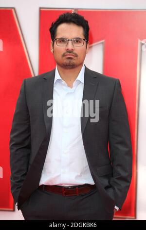 Michael Pena arrive pour la première Ant-Man, à l'Odeon Leicester Square, Londres. Banque D'Images