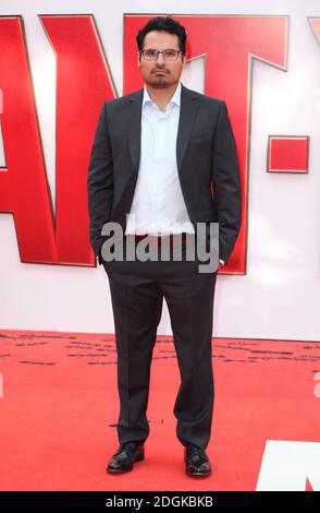 Michael Pena arrive pour la première Ant-Man, à l'Odeon Leicester Square, Londres. Banque D'Images