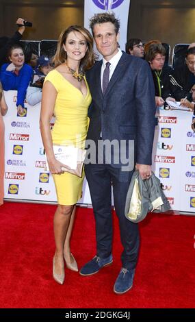 Beverley Turner et James Cracknell arrivent pour les Pride of Britain Awards 2015, à Grosvenor House, Park Lane, Londres. Crédit photo à lire : Doug Peters/ EMPICS Entertainment Banque D'Images