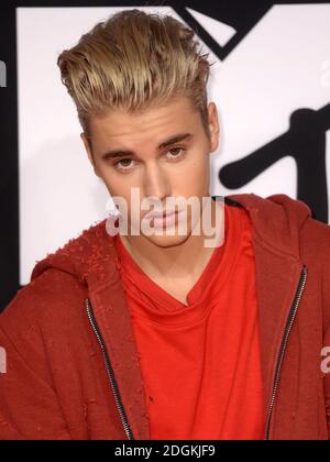 Justin Bieber assiste aux MTV European Music Awards 2015 qui se tiennent au Forum Mediolanum d'Assago à Milan, Italie. Banque D'Images