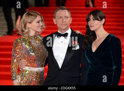 Lea Seydoux, Daniel Craig et Monica Bellucci assistent à la première mondiale de Specter, qui s'est tenue au Royal Albert Hall de Londres. Le crédit photo devrait se lire comme suit : Doug Peters/EMPICS Entertainment Banque D'Images