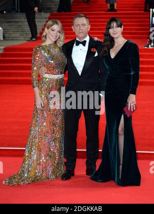 Lea Seydoux, Daniel Craig et Monica Bellucci assistent à la première mondiale de Specter, qui s'est tenue au Royal Albert Hall de Londres. Le crédit photo devrait se lire comme suit : Doug Peters/EMPICS Entertainment Banque D'Images