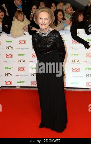 Mary Berry assiste aux National Television Awards 2016 à l'O2 Arena de Londres. Banque D'Images