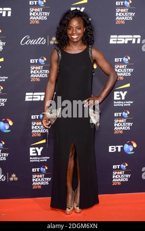 Eniola Aluko arrive aux BT Sport Industry Awards 2016, Battersea Park, Londres. Jeudi 28 avril 2016. Crédit photo Doug Peters EMPICS Entertainment Banque D'Images