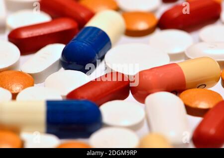 Mélange de médicaments d'ordonnance: Pilules, comprimés, capsules Banque D'Images