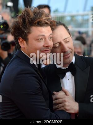 Gad Elmaleh et keV Adams assistent à la première d'elle au Palais de Fetival, Cannes. Partie du 69e Festival de Cannes en France. (Crédit obligatoire : Doug Peters/EMPICS Entertainment) Banque D'Images