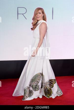 Amy Adams participe à la première arrivée, qui fait partie du London film Festival, Odeon Cinema, Leicester Square. Date de la photo: Lundi 10 octobre 2016. Le crédit photo devrait se lire comme suit : Doug Peters/ EMPICS Entertainment. Banque D'Images