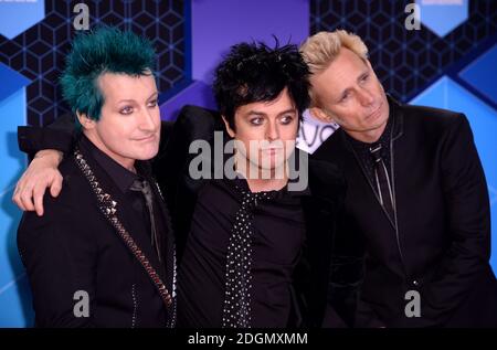 Billie Joe Armstrong, Tre Cool et Mike Dirnt de Green Day ont assisté aux MTV Europe Music Awards 2016 à la Rotterdam Ahoy Arena, Rotterdam, aux pays-Bas Banque D'Images