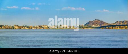 Panoramique Daule Cityscape, Guayas, Équateur Banque D'Images