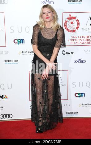 Emma Greenwell arrive au London film Critses Circle Awards 2017, The May Fair Hotel, Londres. Banque D'Images