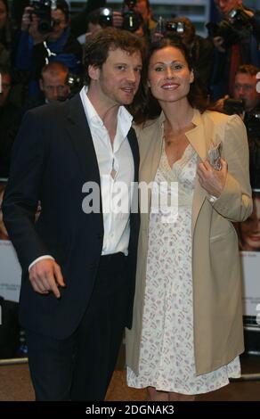 Minnie Driver et Colin Firth à la première de Hope Springs à Leicester Square à Londres. Trois quarts de longueur. DOUG Peters/allaction.co.uk Banque D'Images