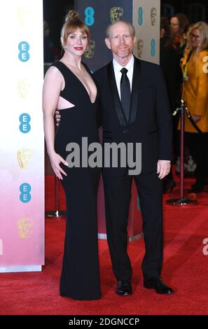 Bryce Dallas Howard et Ron Howard assistent aux EE British Academy film Awards qui se tiennent au Royal Albert Hall, à Kensington Gore, à Kensington, à Londres. Date de la photo: Dimanche 12 février 2017. Le crédit photo devrait se lire comme suit : Doug Peters/ EMPICS Entertainment Banque D'Images