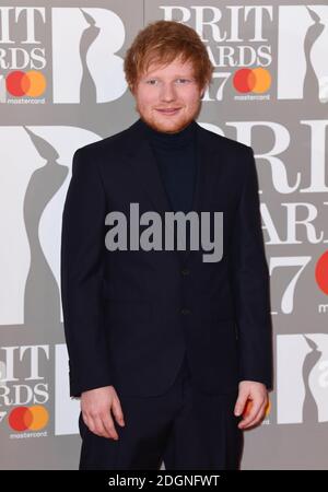 Ed Sheeran participe aux BRIT Awards 2017, qui se tiennent à l'O2 Arena, à Londres. Date de la photo mardi 22 février 2017. Le crédit photo doit être lu par Doug Peters/EMPICS Entertainment. Usage éditorial exclusif - aucune marchandise. Banque D'Images