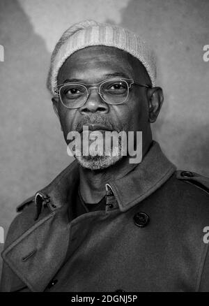Note aux éditeurs, recadrage alternatif, image convertie en noir et blanc. Samuel L. Jackson participant à la première européenne de Skull Island, tenue à Cineworld Empire Leicester Square, Londres. Date de la photo mardi 28 février 2017. Le crédit photo doit être lu par Doug Peters/EMPICS Entertainment. Banque D'Images