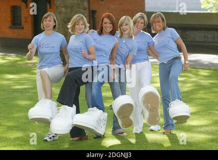 Jenny Agutter, Lucy Robinson, Zoe Lucker, Fearne Cotton, Caroline Feraday, Lucy Alexander à la course de Tesco pour la vie photo à Westmister, Londres. La seule race féminine est à l'aide de cancer Research UK. Pleine longueur, drôle. © Doug Peters@allaction.co.uk Banque D'Images