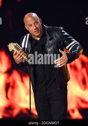 Actors vin Diesel accepte le prix MTV Generation Award pour la franchise « The Fast and the Furious » lors des MTV Movie and TV Awards 2017, au Shrine Auditorium de Los Angeles. Le crédit photo devrait se lire comme suit : Doug Peters/EMPICS Entertainment. Banque D'Images