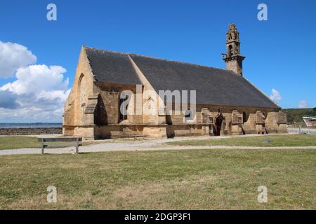 chapelle médiévale (notre-dame-de-rocamadour) à camaret-sur-mer en bretagne en france Banque D'Images