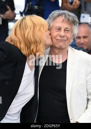 Emmanuelle Seigner et Roman Polanski participant à la photo « Based on a True Story », qui fait partie du 70e Festival de Cannes. Le crédit photo devrait se lire comme suit : Doug Peters/EMPICS Entertainment Banque D'Images