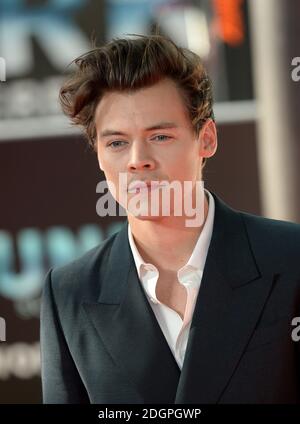 Harry Styles assiste à la première mondiale de Dunkirk, qui s'est tenue au cinéma Odeon de Leicester Square, Londres. Photo le droit d'auteur devrait lire Doug Peters/EMPICS Entertainment Banque D'Images