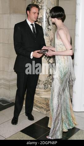 Jamie Theakston et Erin O Connor assistent aux British Fashion Awards au Victoria and Albert Museum de Londres. Â©D.Peters/allactiondigital.com Banque D'Images