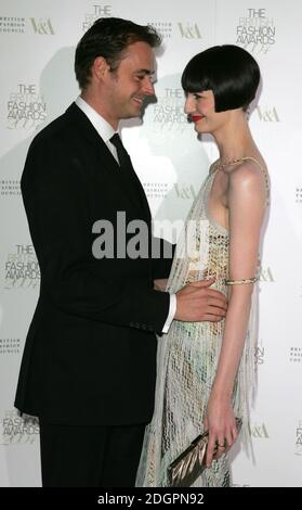 Jamie Theakston et Erin O Connor assistent aux British Fashion Awards au Victoria and Albert Museum de Londres. Â©D.Peters/allactiondigital.com Banque D'Images