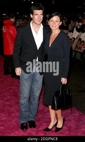 Davina McCall et son mari Matthew Robertson à la première de Bridget Jones, The Edge of Reason, Leicester Square, Londres. Doug Peters/allactiondigital.com Banque D'Images