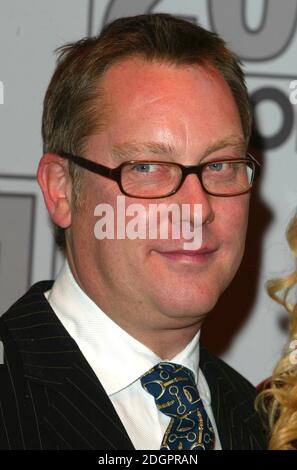 Vic Reeves arrive aux 2004 TV moments, BBC Television Center, Londres. Doug Peters/allactiondigital.com Banque D'Images