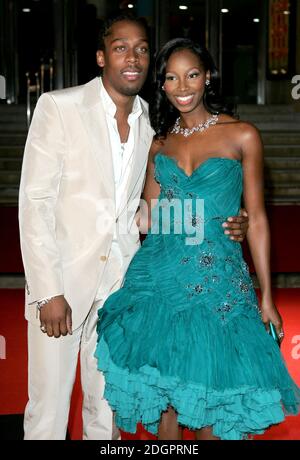 Jamelia et Lemar arrivent aux Brit Awards 2005, Earls court Arena, Londres. Doug Peters/allocationdigital Banque D'Images