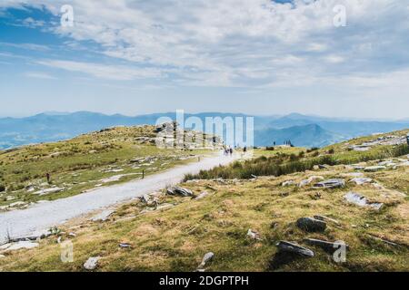 La montagne de la Rhune dans les Pyrénées-Atlantique Banque D'Images