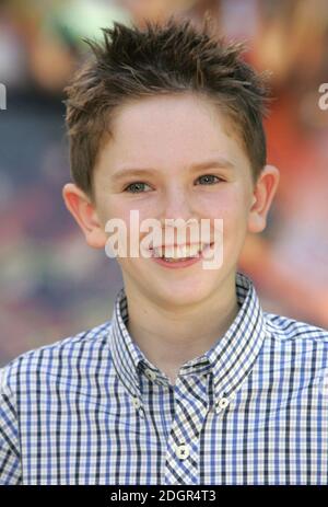 Freddie Highmore arrive au Charlie et à la première de Chocolate Factory au Royaume-Uni à Leicester Square, Londres. Doug Peters/allactiondigital.com Banque D'Images